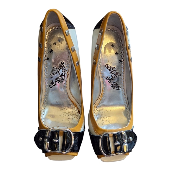 Naughty Monkey Black and Tan Open Toe Heels With Cute Buckle Size 7.5 - Picture 1 of 11